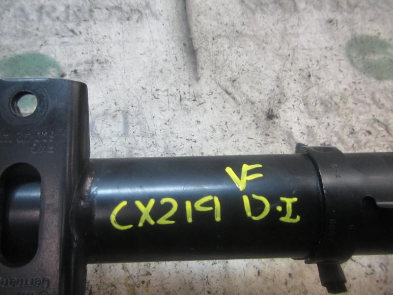 Recambio de amortiguador delantero izquierdo para audi a1 sportback (8xf) adrenalin referencia OEM IAM 6C0413031CC  