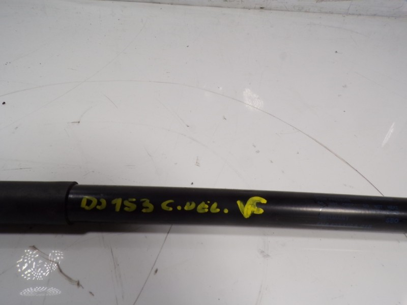 Recambio de amortiguador capot para volkswagen tiguan advance bmt referencia OEM IAM 5NA823359A  