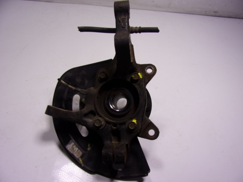 Recambio de mangueta delantera izquierda para hyundai i40 1.7 crdi cat referencia OEM IAM 517153Z700  