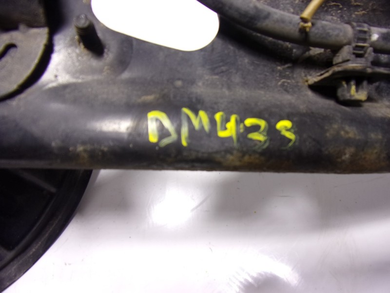 Recambio de mangueta trasera izquierda para hyundai i40 1.7 crdi cat referencia OEM IAM 527103Z010  527303S200