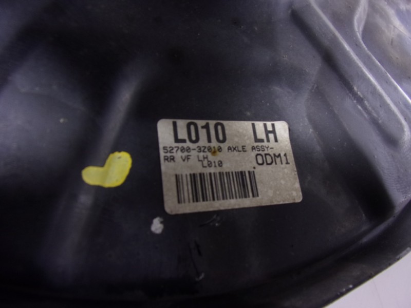 Recambio de mangueta trasera izquierda para hyundai i40 1.7 crdi cat referencia OEM IAM 527103Z010  527303S200