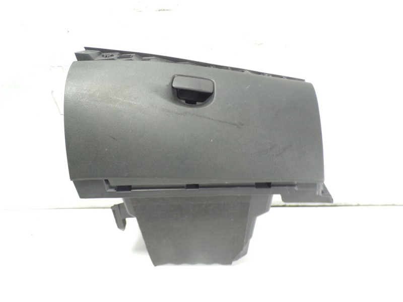 Recambio de guantera para renault megane iii sport tourer 1.5 dci diesel fap referencia OEM IAM 681080020R  