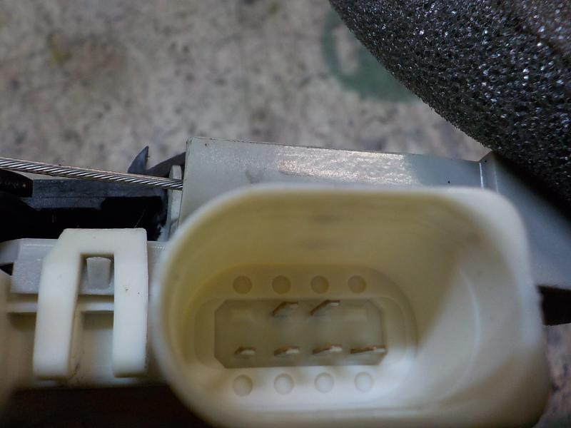 Recambio de cerradura puerta delantera izquierda para audi a1 sportback (8xa) attraction referencia OEM IAM 8X1837015A  