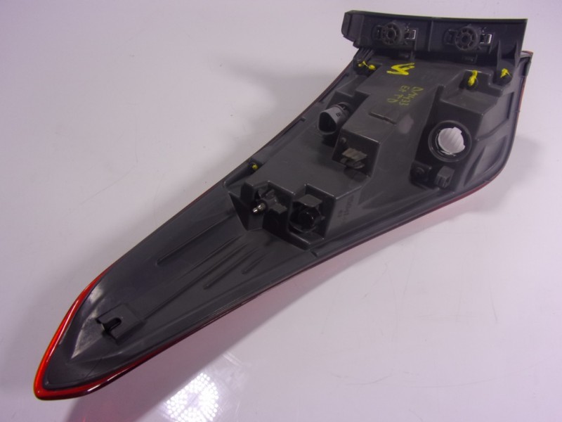 Recambio de piloto trasero derecho para hyundai i40 1.7 crdi cat referencia OEM IAM 924023Z600 924023Z6 