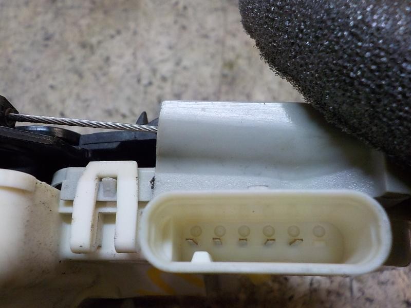 Recambio de cerradura puerta trasera izquierda para audi a1 sportback (8xa) attraction referencia OEM IAM 8X0839015B  