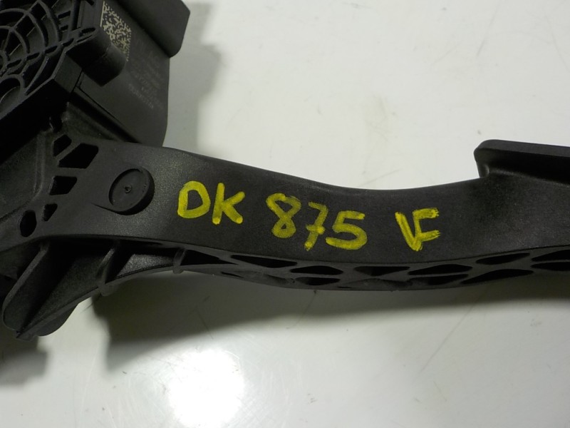 Recambio de potenciometro pedal para skoda kamiq (nw4) 1.0 tsi referencia OEM IAM 2Q1723503 2Q1723503 