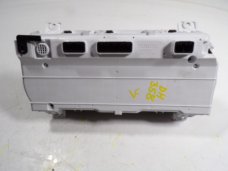 Recambio de cuadro instrumentos para toyota hilux (3b/3c/3d) doble cabina referencia OEM IAM 83800FFK81 83800FFK81 2021032008290