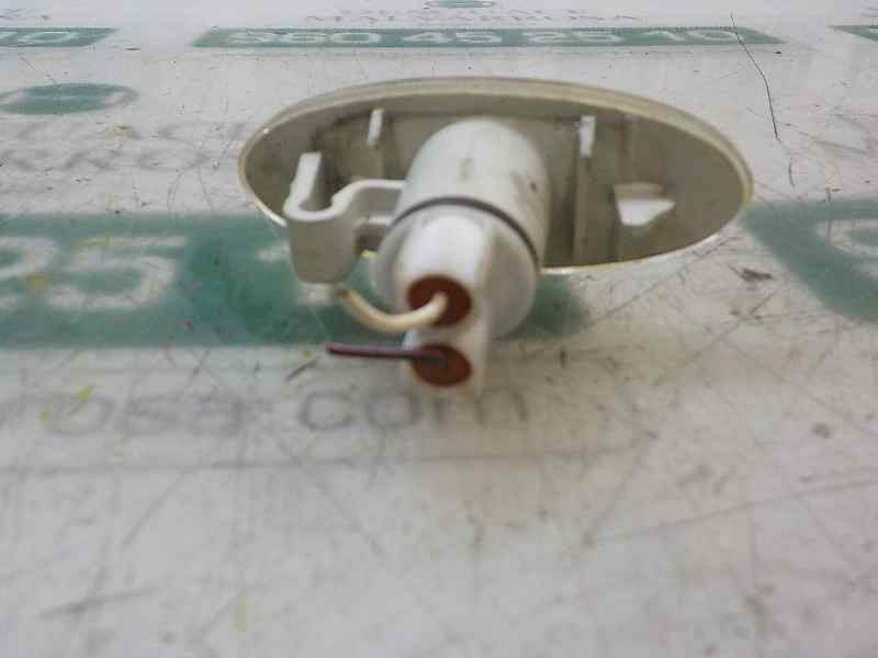 Recambio de piloto lateral derecho para nissan nv 200 (m20) 1.5 dci cat referencia OEM IAM 261608990A  