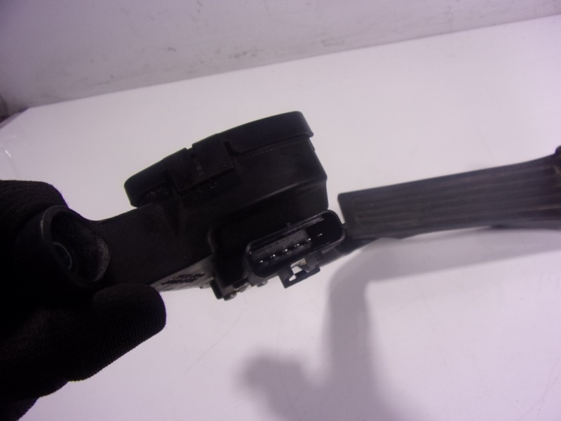 Recambio de potenciometro pedal para hyundai i40 1.7 crdi cat referencia OEM IAM 327003Z000 327263Z000 