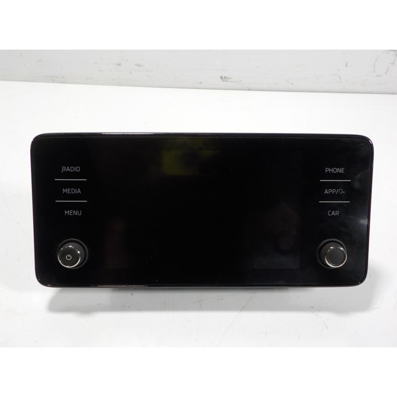 Recambio de sistema navegacion gps para skoda kamiq (nw4) 1.0 tsi referencia OEM IAM 654035869FIZY 654035869F 