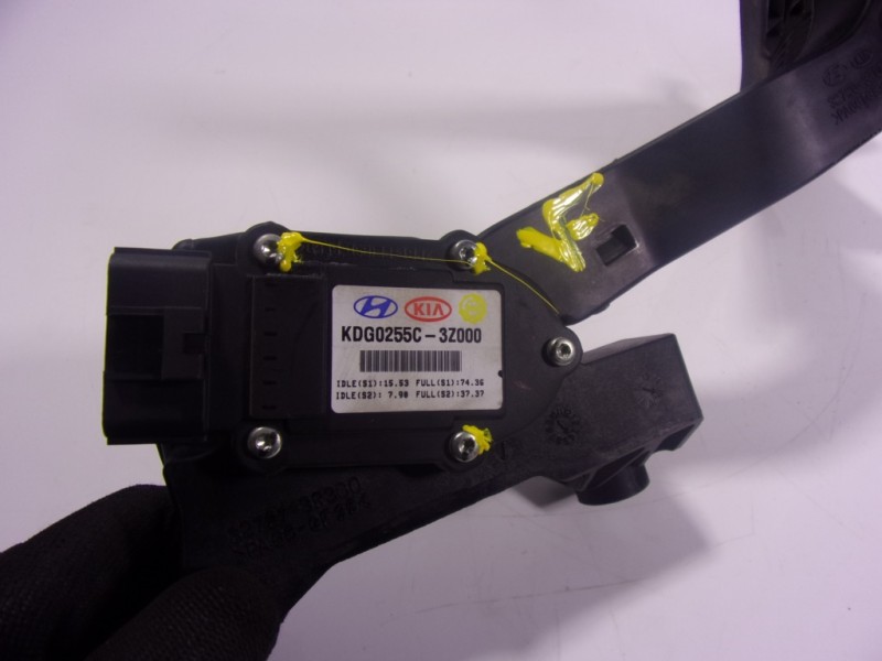 Recambio de potenciometro pedal para hyundai i40 1.7 crdi cat referencia OEM IAM 327003Z000 327263Z000 
