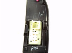 Recambio de mando elevalunas delantero derecho para toyota hilux (3b/3c/3d) doble cabina referencia OEM IAM 848100D300   2