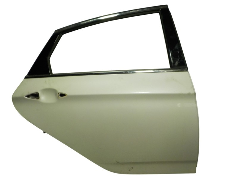 Recambio de puerta trasera derecha para hyundai i40 1.7 crdi cat referencia OEM IAM 770033Z300  