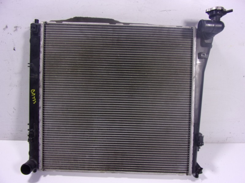 Recambio de radiador agua para hyundai i40 1.7 crdi cat referencia OEM IAM 253103Z850 253103ZXXX 