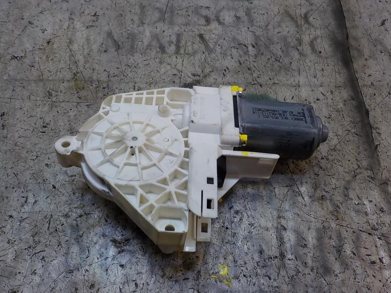 Recambio de motor elevalunas delantero derecho para audi a1 sportback (8xa) attraction referencia OEM IAM 8K0959802C  