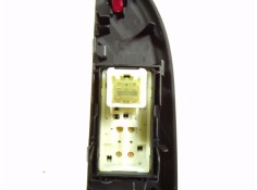 Recambio de mando elevalunas trasero derecho para toyota hilux (3b/3c/3d) doble cabina referencia OEM IAM 848100D300   2