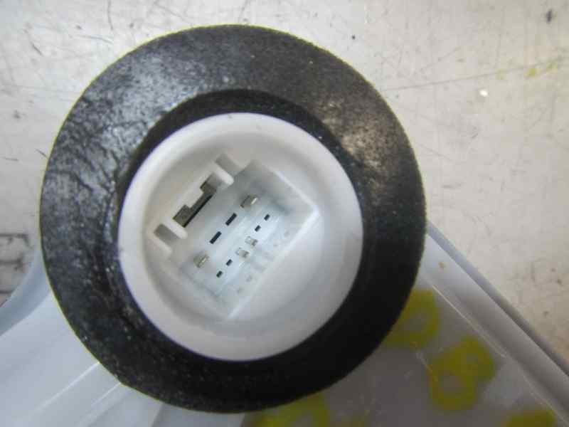 Recambio de cerradura puerta delantera derecha para toyota prius+ 1.8 16v (híbrido) referencia OEM IAM 6903062010  