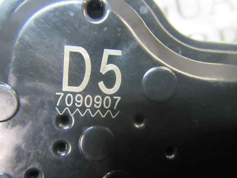 Recambio de cerradura puerta delantera derecha para toyota prius+ 1.8 16v (híbrido) referencia OEM IAM 6903062010  