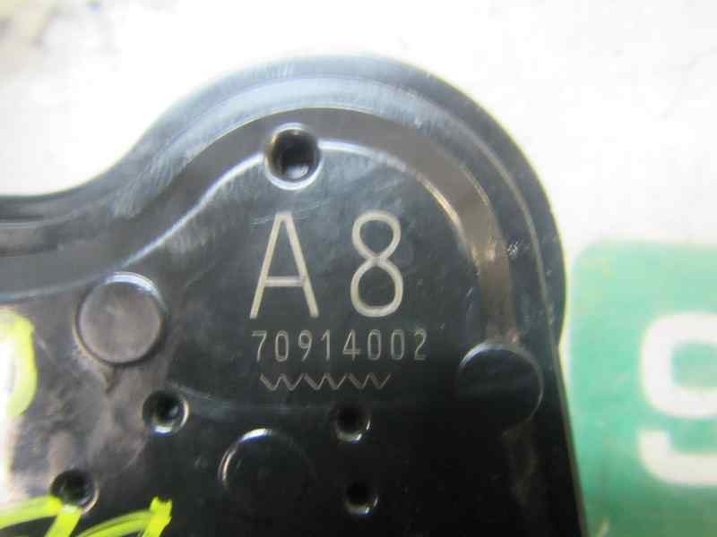 Recambio de cerradura puerta delantera izquierda para toyota prius+ 1.8 16v (híbrido) referencia OEM IAM 6904053140  