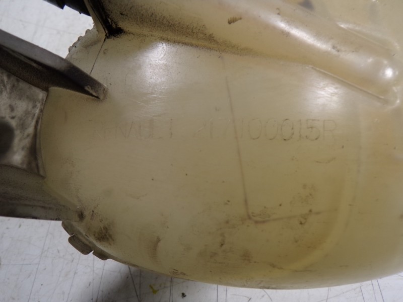 Recambio de deposito expansion para renault master kofferaufbau l3h1 3,5t referencia OEM IAM 217100015R 217100015R 