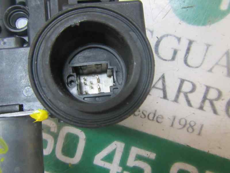 Recambio de elevalunas delantero derecho para toyota prius+ 1.8 16v (híbrido) referencia OEM IAM 6980121020 8571062010 062020401