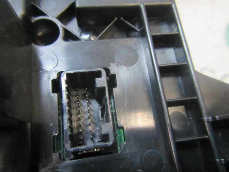 Recambio de mando climatizador para toyota prius+ 1.8 16v (híbrido) referencia OEM IAM 5590047161 5590047161 2370006642