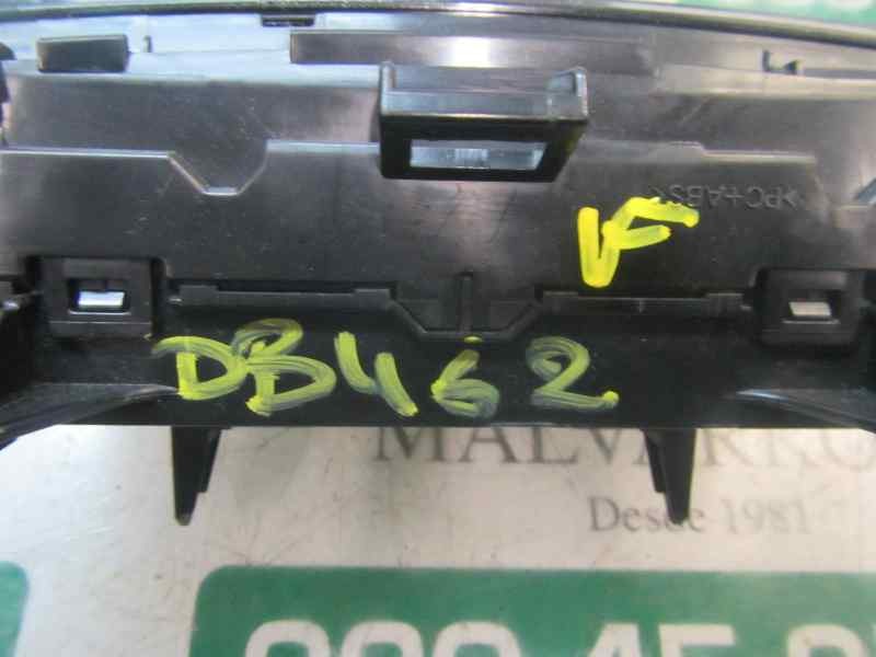 Recambio de mando climatizador para toyota prius+ 1.8 16v (híbrido) referencia OEM IAM 5590047161 5590047161 2370006642