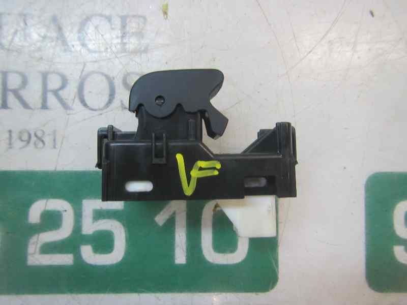 Recambio de mando elevalunas trasero izquierdo para toyota prius+ 1.8 16v (híbrido) referencia OEM IAM 8481033120  