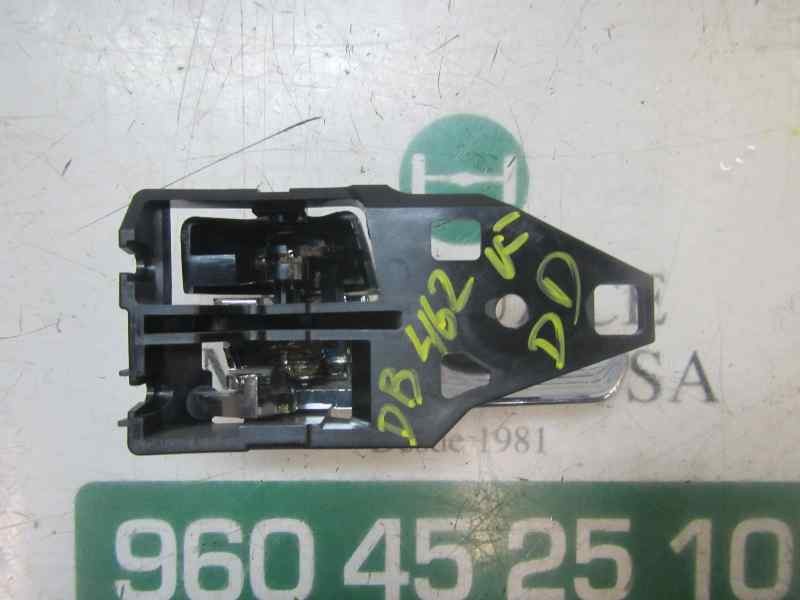 Recambio de maneta interior delantera derecha para toyota prius+ 1.8 16v (híbrido) referencia OEM IAM 6920533111C0  