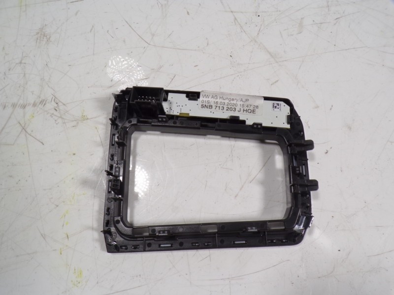 Recambio de mando multifuncion para volkswagen tiguan advance bmt referencia OEM IAM 5NB713203J 5NB713203J 