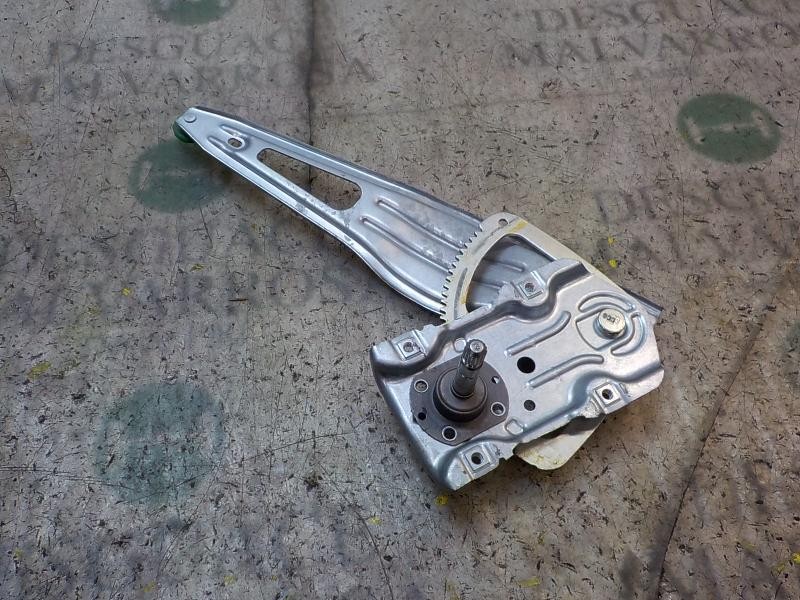 Recambio de elevalunas trasero izquierdo para toyota yaris 1.4 turbodiesel cat referencia OEM IAM 698400D120  