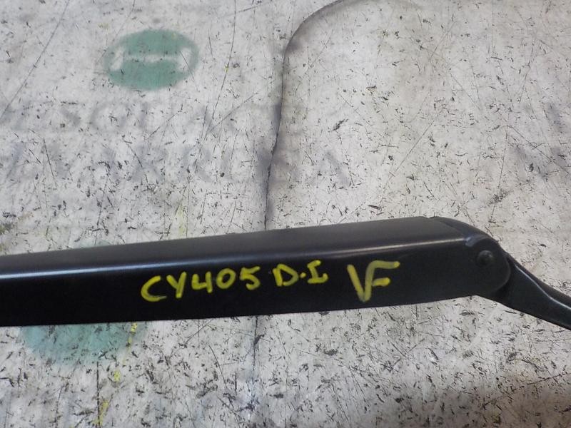 Recambio de brazo limpia delantero izquierdo para volkswagen golf vi (5k1) 2.0 tdi referencia OEM IAM 1Q195540903C  