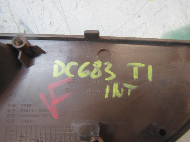 Recambio de maneta interior trasera izquierda para ssangyong rexton 2.7 turbodiesel cat referencia OEM IAM   