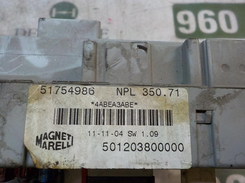 Recambio de caja reles / fusibles para lancia musa (184) 1.9 jtd cat referencia OEM IAM 51754987 51754986 501203800000