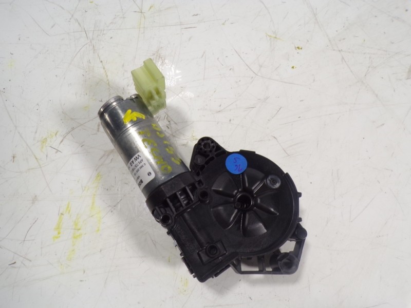 Recambio de motor techo electrico para volkswagen tiguan advance bmt referencia OEM IAM 3G9877795F 3G9877795F 0390200132