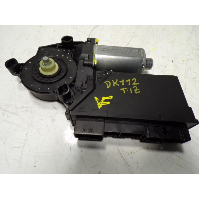 Recambio de motor elevalunas trasero izquierdo para volkswagen touareg (7l6) 3.0 v6 tdi dpf referencia OEM IAM 7L0959703D058 3D0