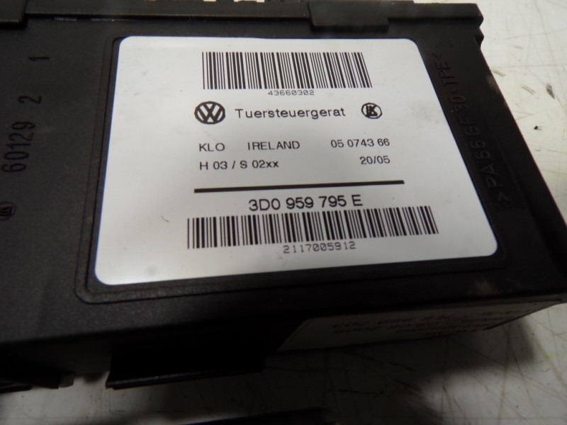 Recambio de motor elevalunas trasero izquierdo para volkswagen touareg (7l6) 3.0 v6 tdi dpf referencia OEM IAM 7L0959703D058 3D0