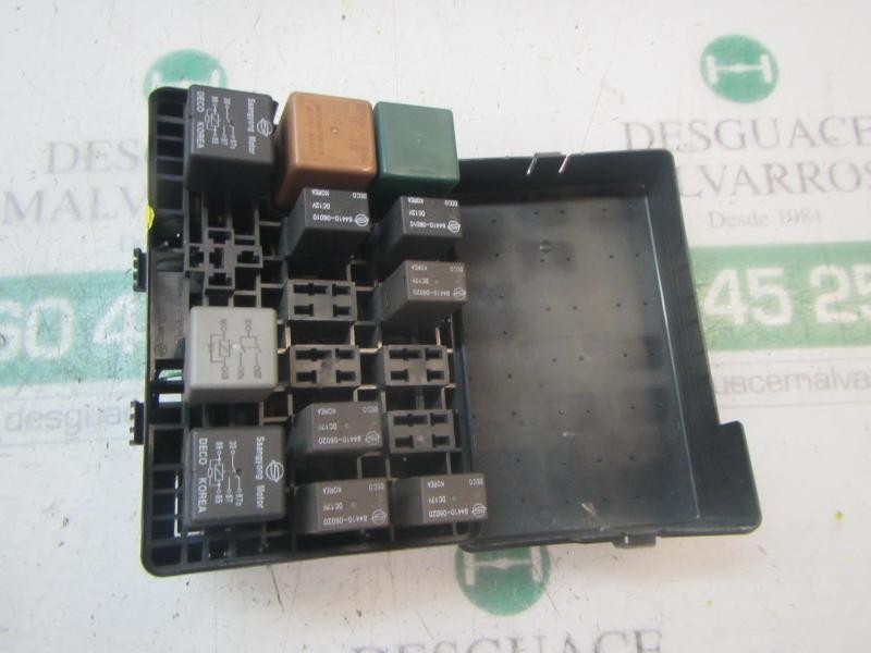 Recambio de caja reles / fusibles para ssangyong rexton 2.7 turbodiesel cat referencia OEM IAM   