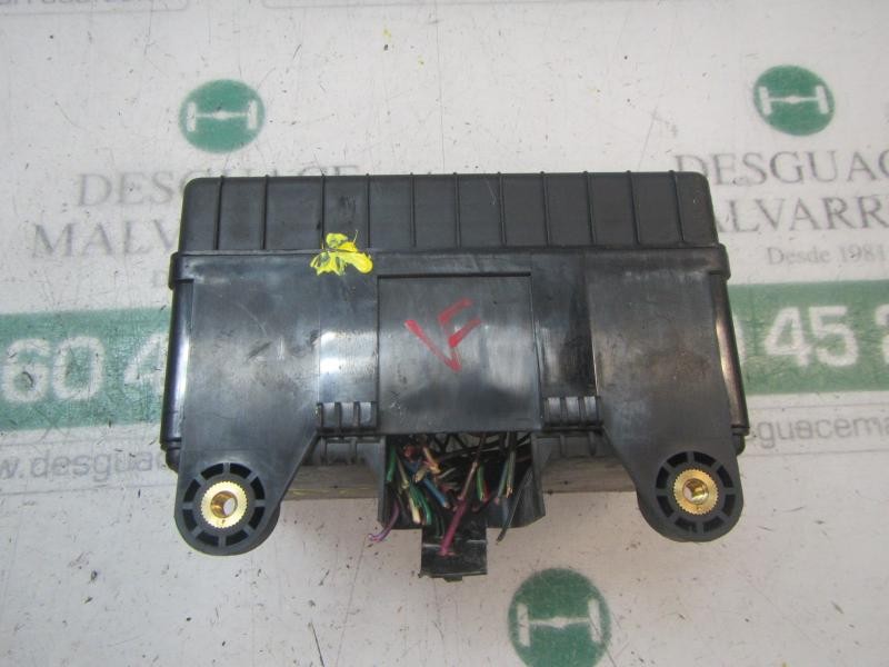 Recambio de caja reles / fusibles para ssangyong rexton 2.7 turbodiesel cat referencia OEM IAM   