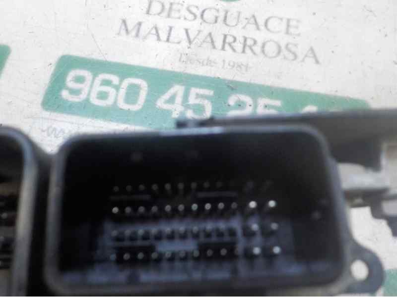 Recambio de centralita motor uce para peugeot partner kasten 1.6 16v hdi cat referencia OEM IAM   