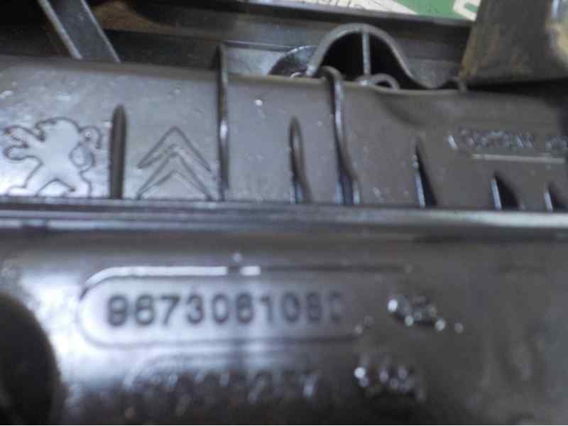 Recambio de filtro aire para peugeot partner kasten 1.6 16v hdi cat referencia OEM IAM   