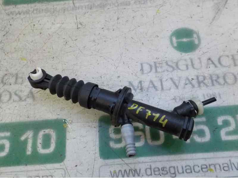 Recambio de bombin embrague para renault clio iv 1.5 dci diesel fap energy referencia OEM IAM 306105773R  