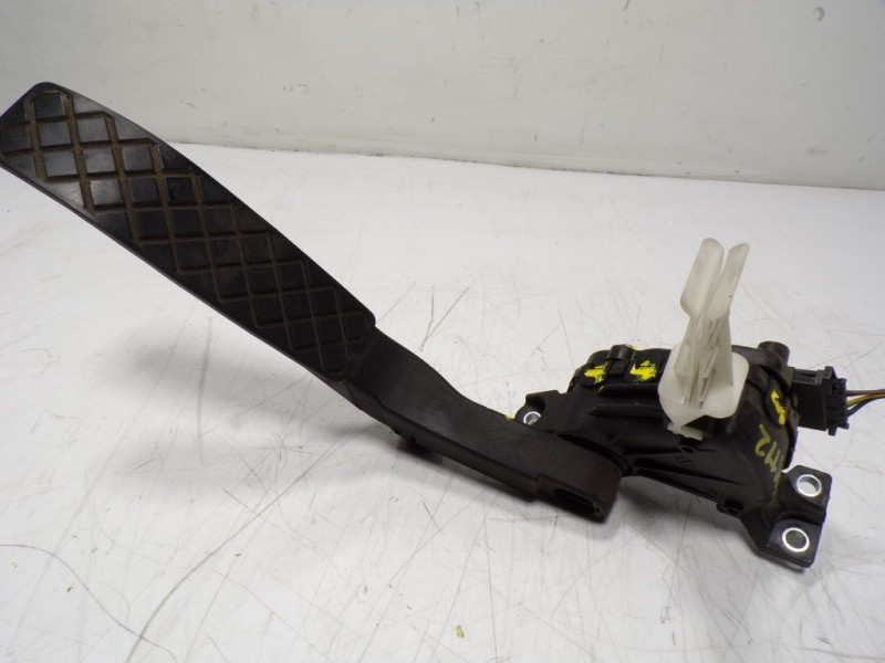 Recambio de potenciometro pedal para volkswagen touareg (7l6) 3.0 v6 tdi dpf referencia OEM IAM 7L0723507D 7L0723507 