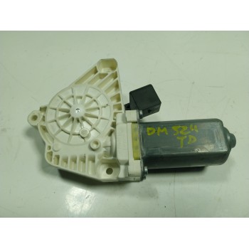 MOTOR ELEVALUNAS TRASERO DERECHO A2078200542 A55383110 