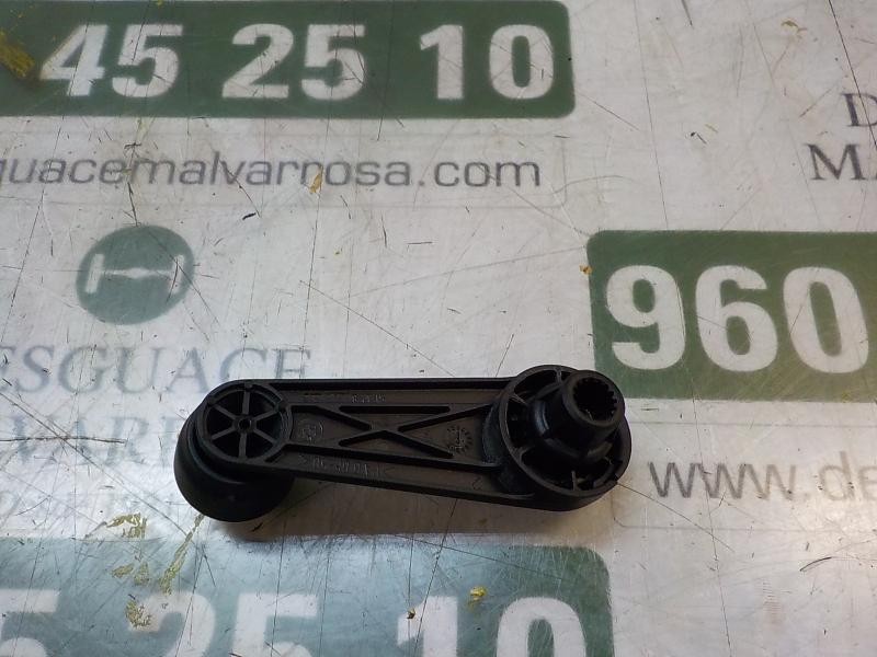 Recambio de maneta elevalunas trasera derecha para bmw serie 1 berlina (e81/e87) 118d referencia OEM IAM 51328122503  