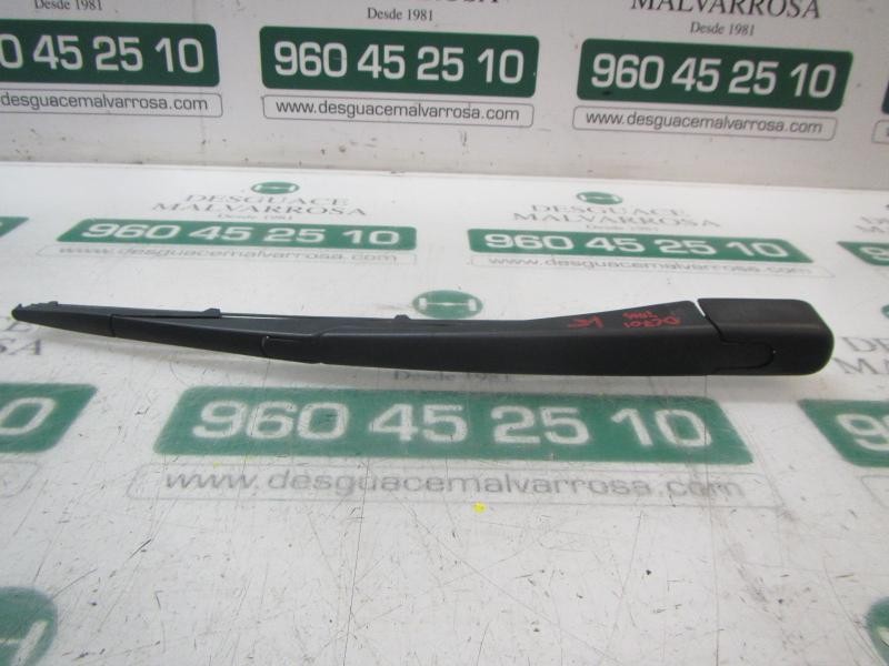 Recambio de brazo limpia trasero para kia cee´d sporty wagon active referencia OEM IAM 988111H000  