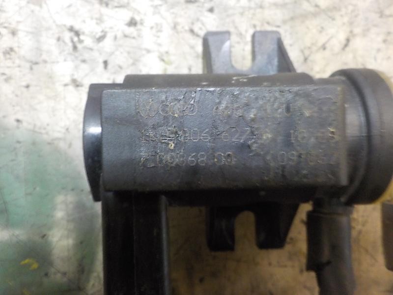 Recambio de valvula aire adicional para volkswagen golf vi (5k1) 2.0 tdi referencia OEM IAM 1K0906627A 1K0406627A 