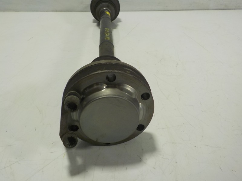 Recambio de transmision trasera izquierda para volkswagen touareg (7l6) 3.0 v6 tdi dpf referencia OEM IAM 7L0501201B 7L0501201 