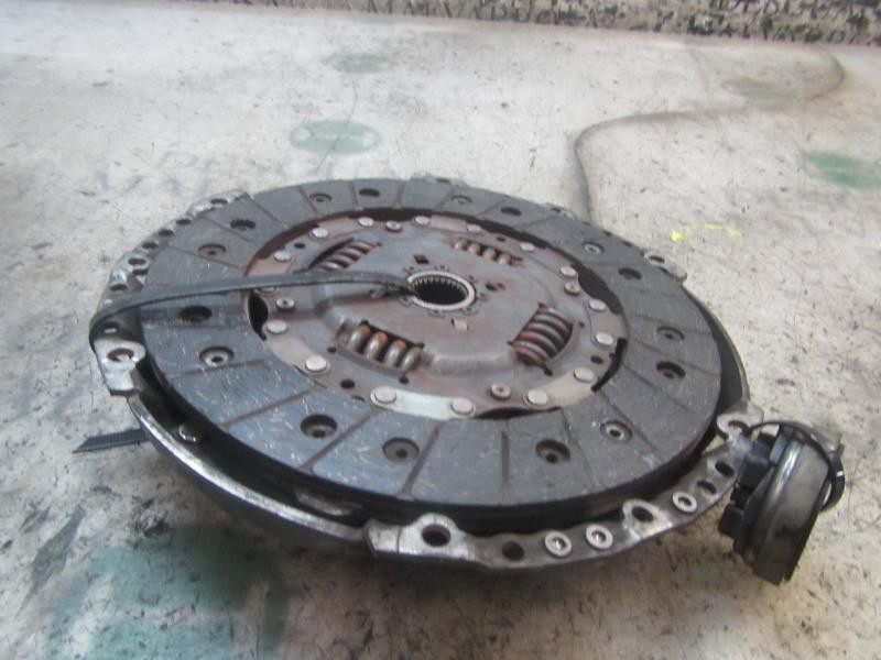 Recambio de kit embrague para volkswagen polo (6r1) advance referencia OEM IAM 04E198141X  