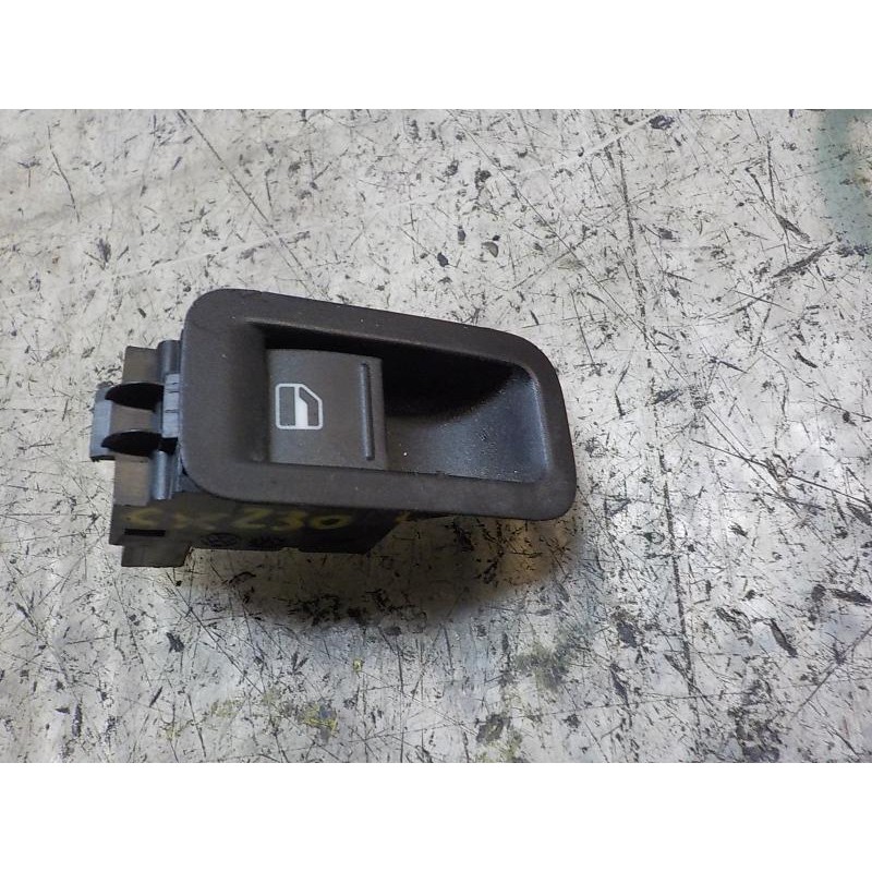 Recambio de mando elevalunas trasero derecho para volkswagen polo (6r1) advance referencia OEM IAM 7L6959855BREH  